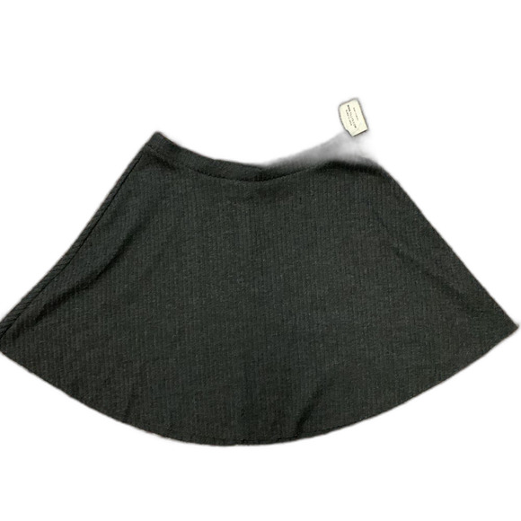 H.I.P. (Happening In The Present) Tilly’s NWTs Gray Knit Skater Mini Skirt Sz S - Picture 9 of 9